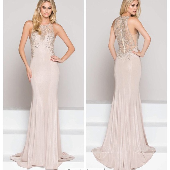 Bridesmaid/wedding/prom gown - Picture 3 of 3